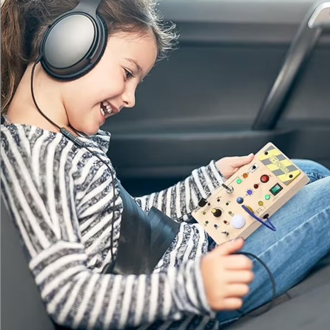 CURIOUS MIND – Montessori Wooden Busy Board for Sensory Exploration, Motor Skills & Early Learning